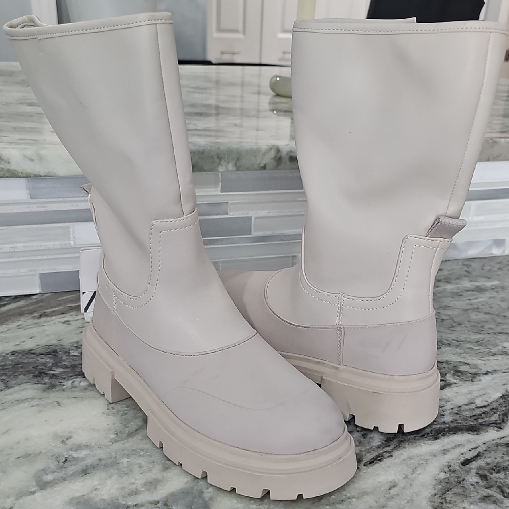 Women's Cream Boots